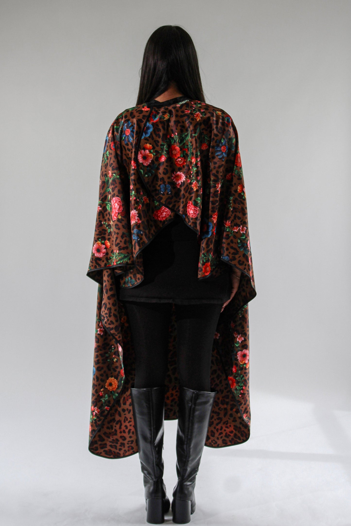 LEOPARD BLOSSOM REVERISBLE CAPE