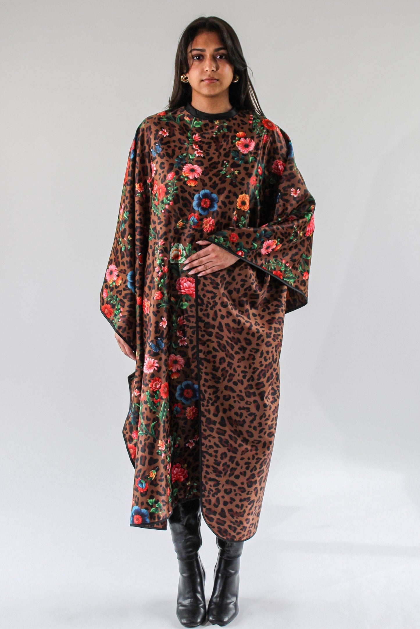 LEOPARD BLOSSOM REVERISBLE CAPE