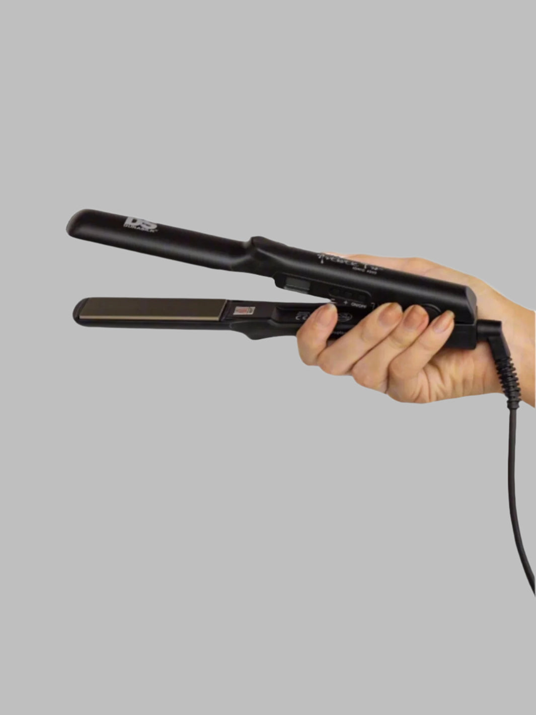 DS ARTISITIC PRO STYLER - WITH HOT TOOL TRAVEL BAG
