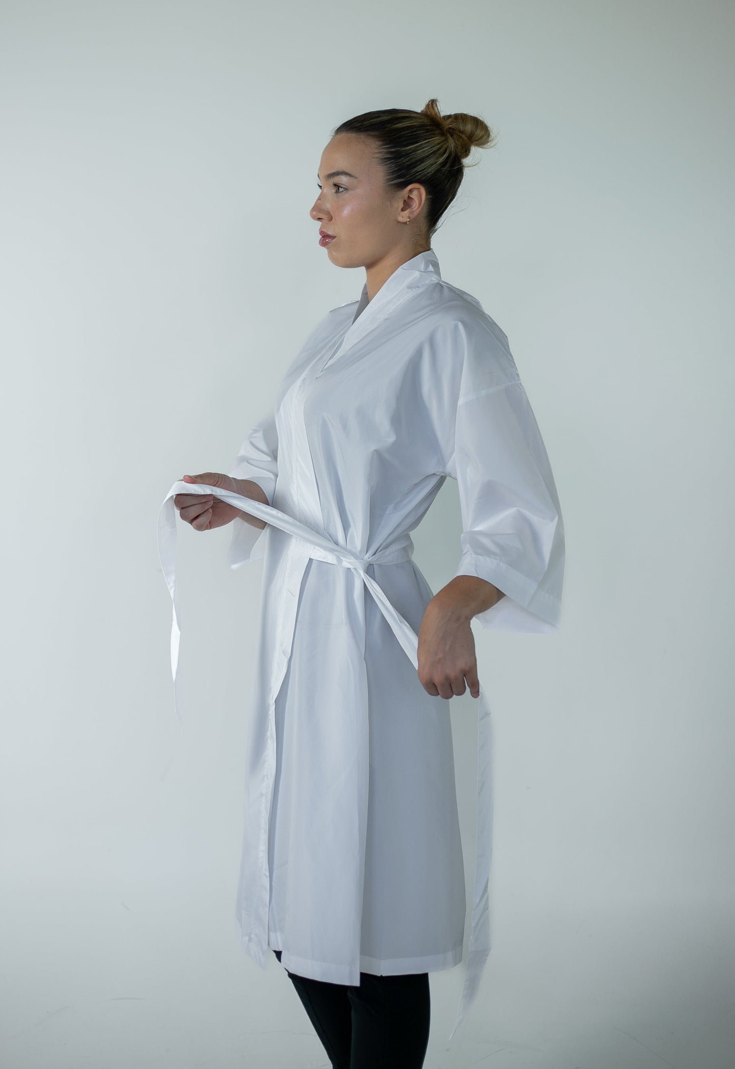 D DS WHITE CLASSIC ROBE CUSTOM BRANDING