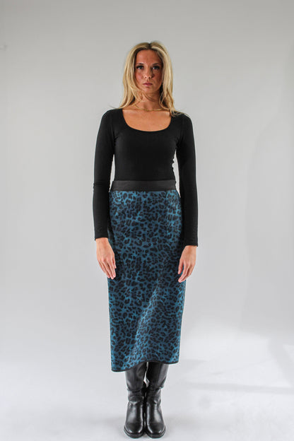 2FACED LEOPARD FIX REVERSIBLE MAXI APRON