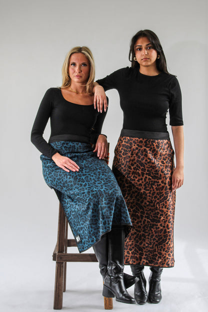 2FACED LEOPARD FIX REVERSIBLE MAXI APRON