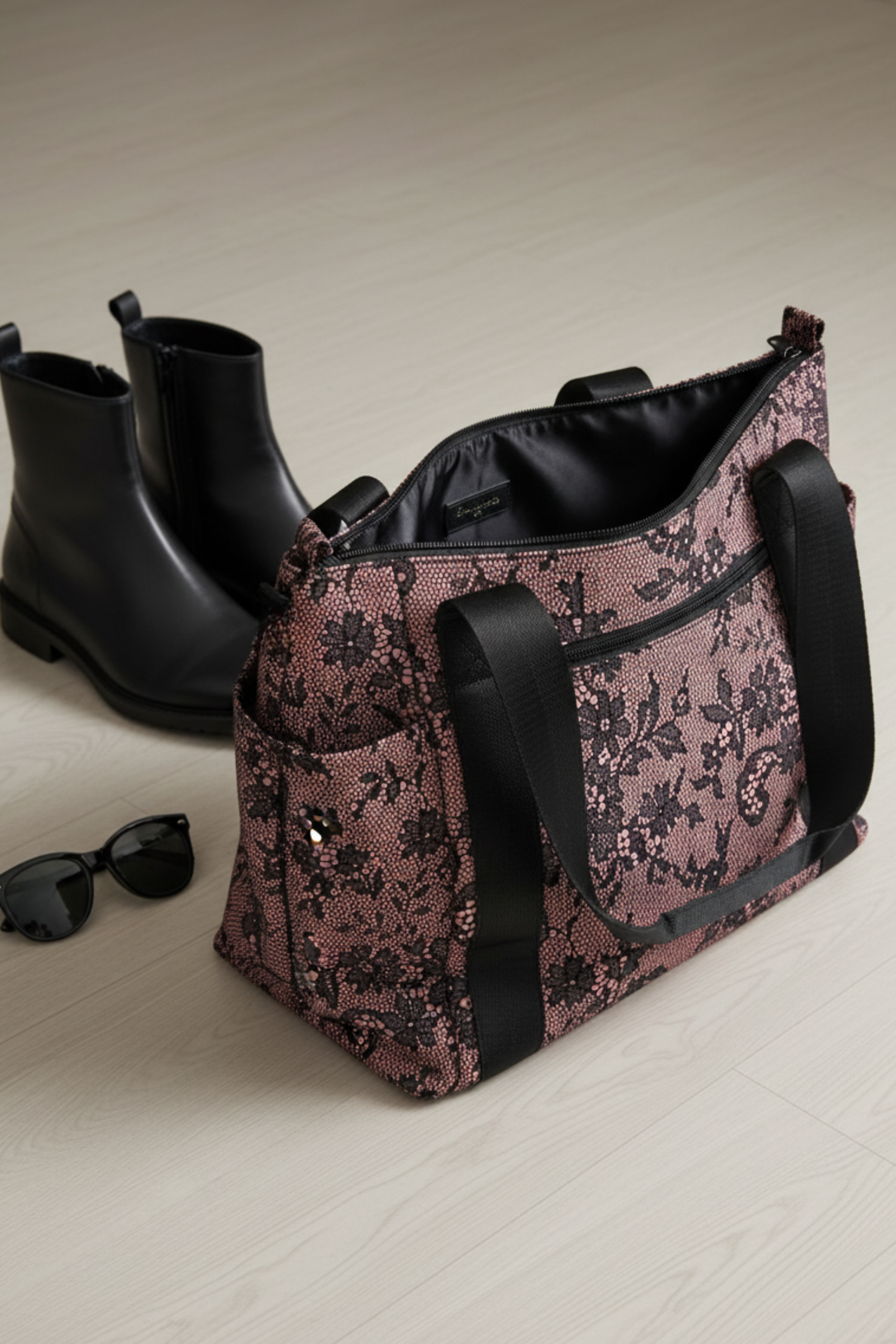 MOULIN ROUGE BACKSTAGE BAG