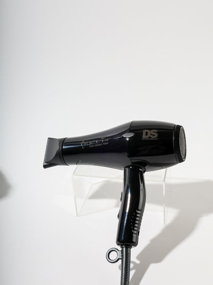 DS ARTISTIC PRO IONIC 7000 DRYER WITH TRAVEL CASE