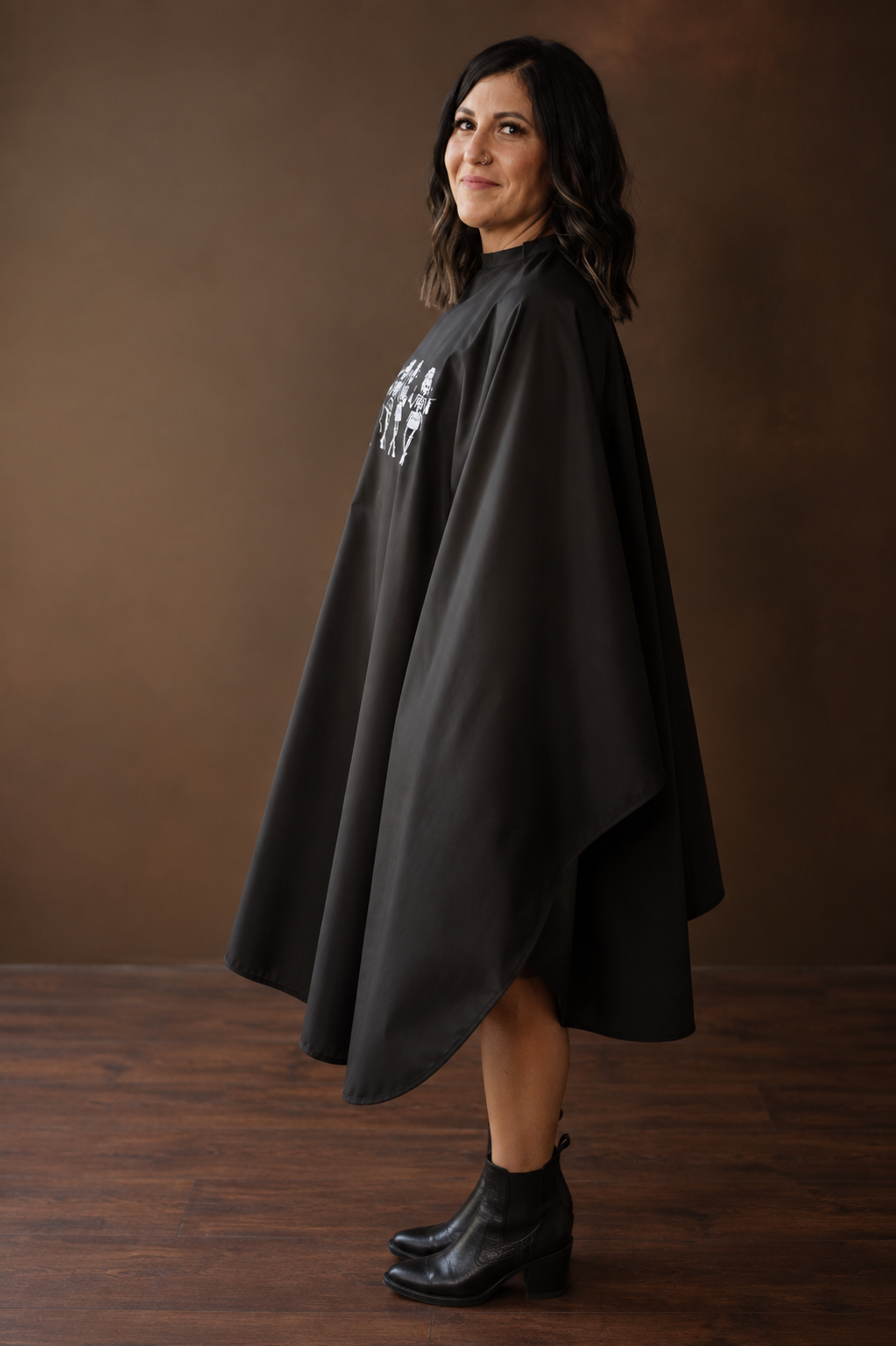 HAIRSTYLIST SKELETONS WATERPROOF CAPE