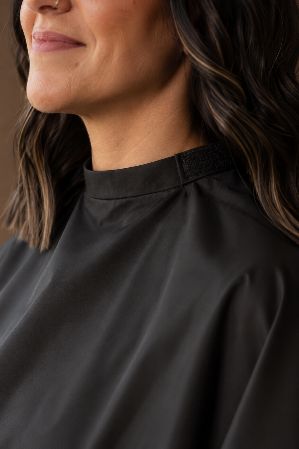 HAIRSTYLIST SKELETONS WATERPROOF CAPE