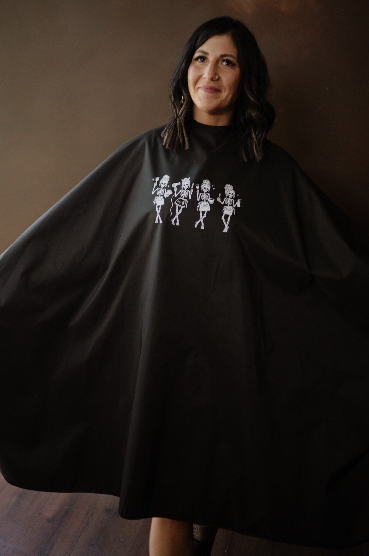 HAIRSTYLIST SKELETONS WATERPROOF CAPE