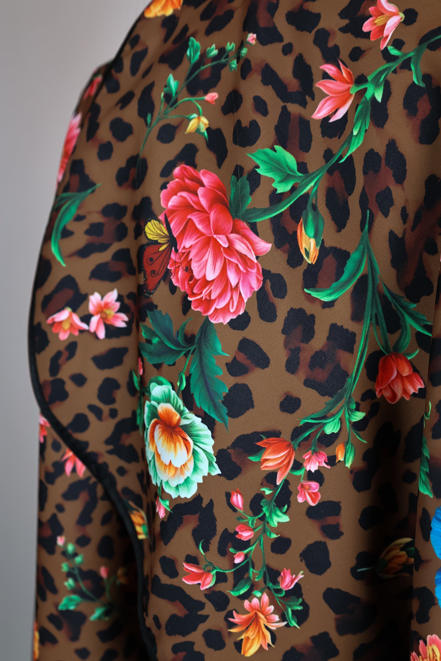 LEOPARD BLOSSM ROBE