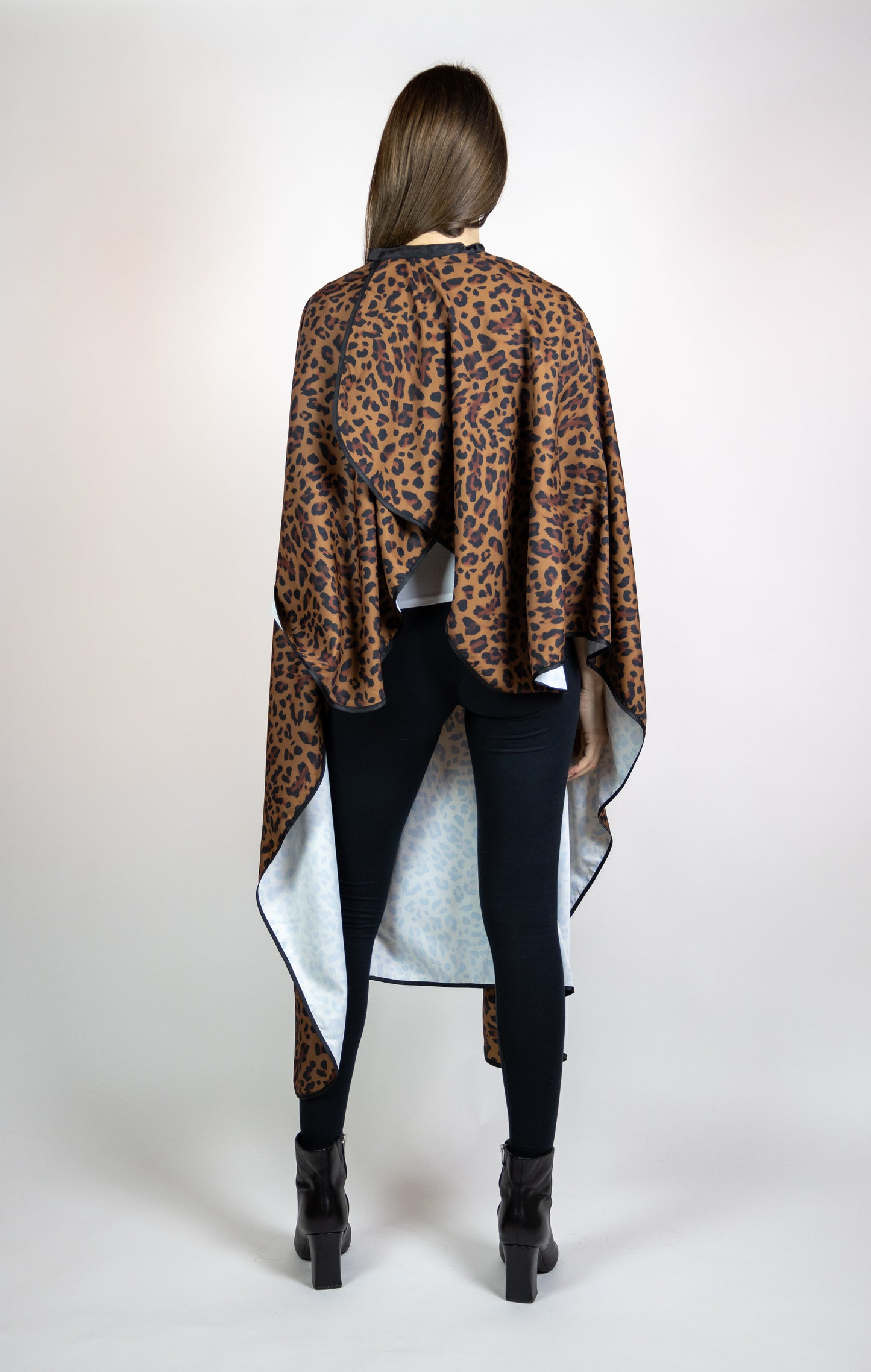 LEOPARD ADDICT CAPE