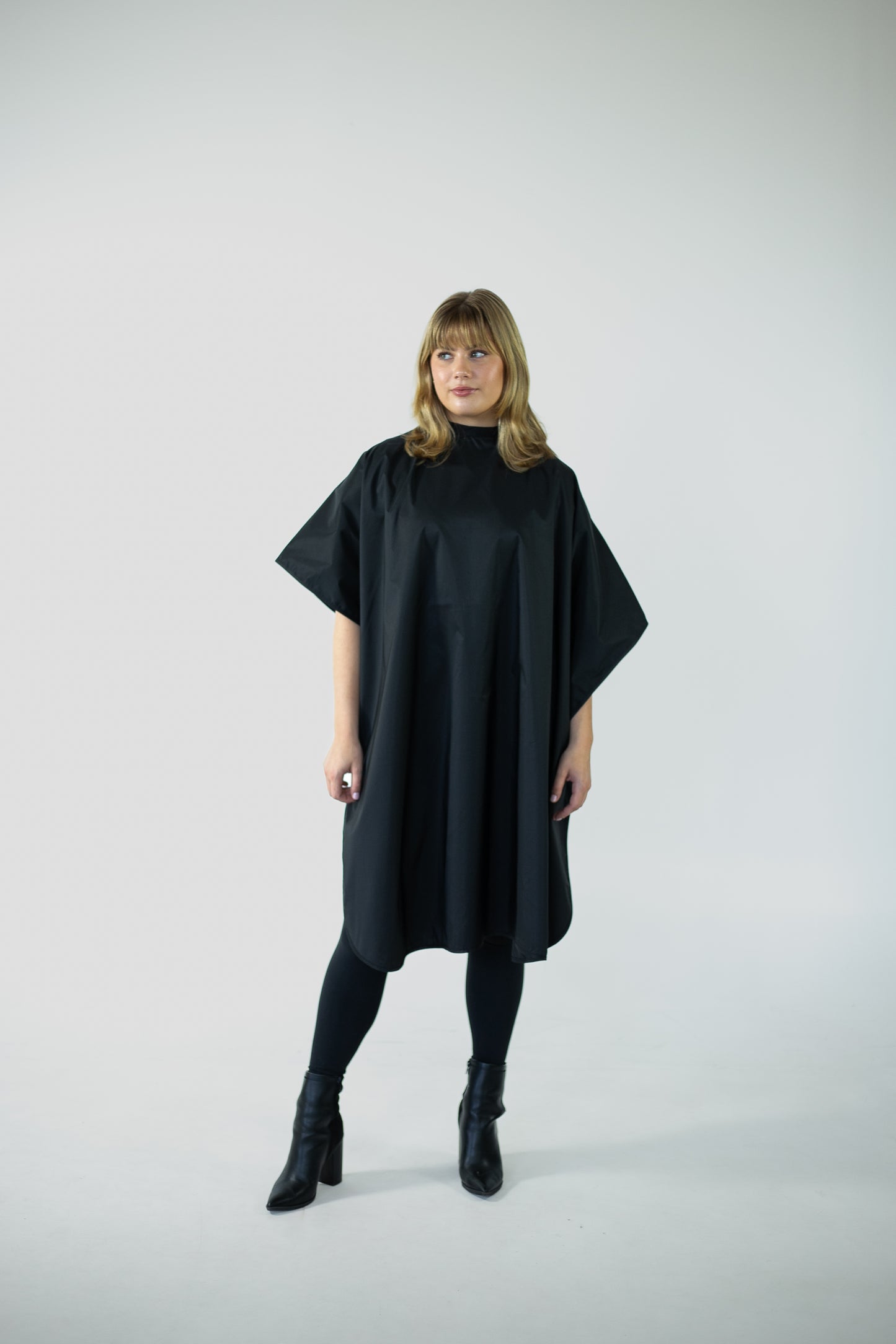 Branding Studio Kit 2: 6 Waterproof Capes / 6 Waterproof Aprons with Logo