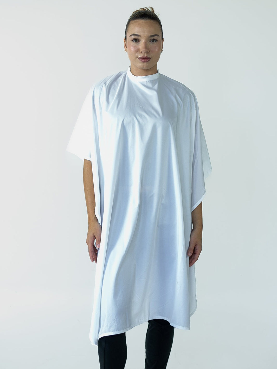 A DURASILK™ WHITE CLASSIC CAPE CUSTOM BRANDING